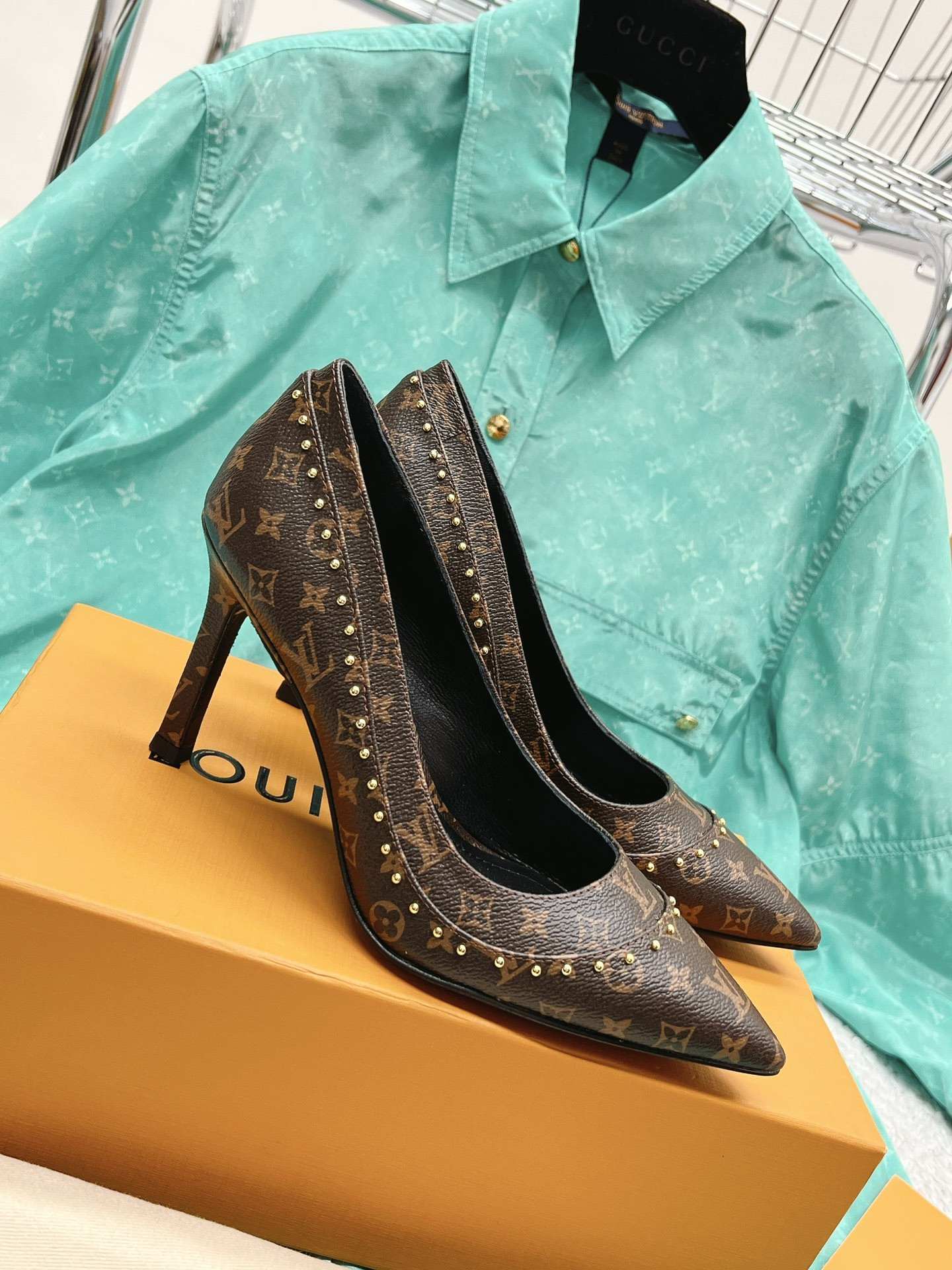 l0*is V*t0n heel-10.5cm