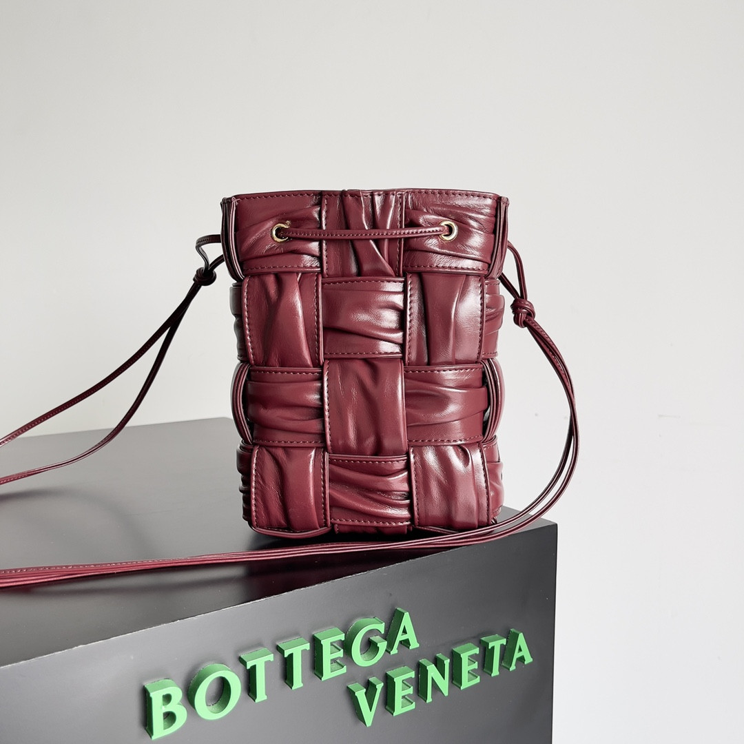 bo*te*ga Ve*ne*ta mini bucket-18*14*14cm
