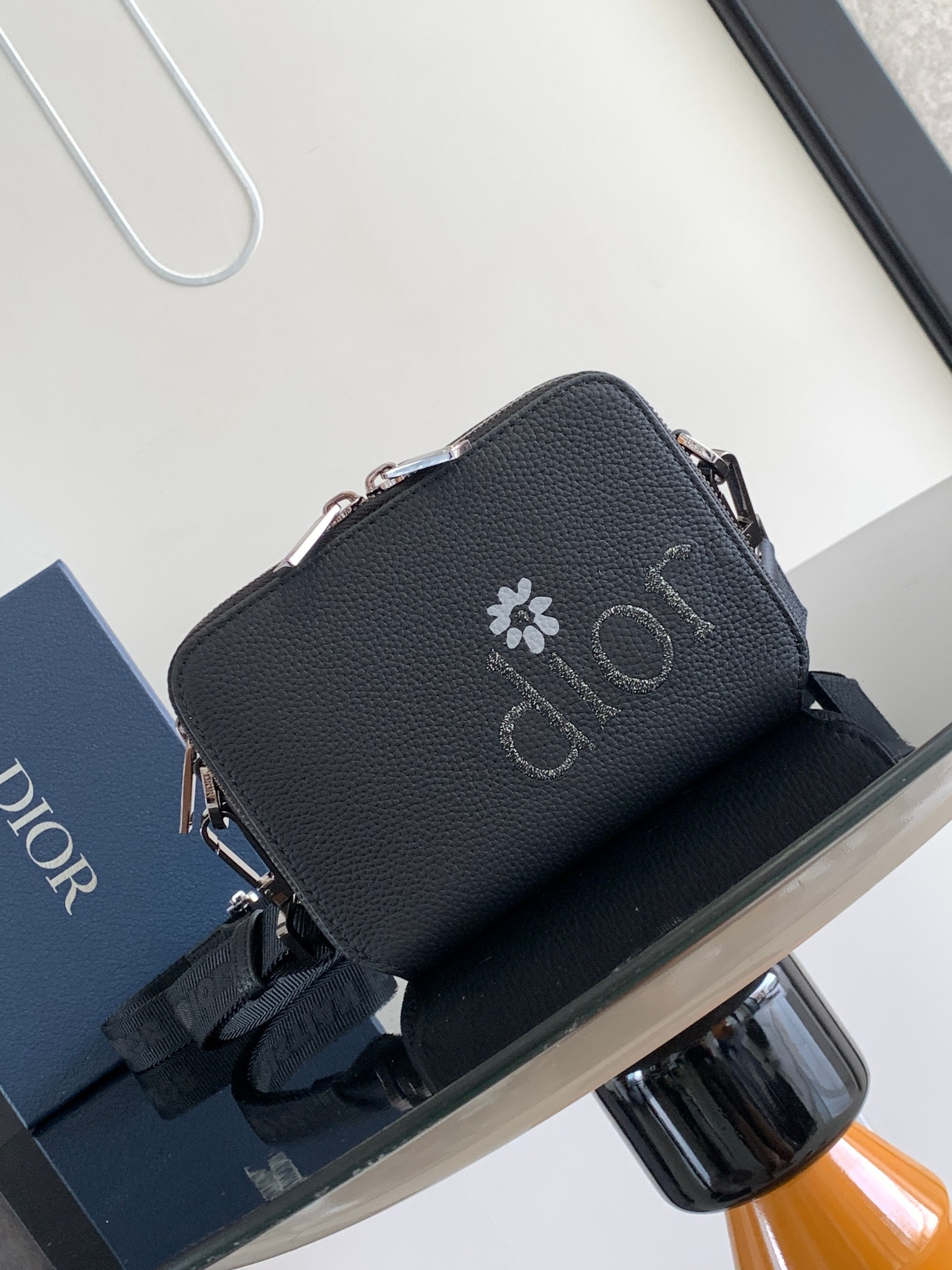 D*or oblique handlebag-17 x 12.5 x 55cm