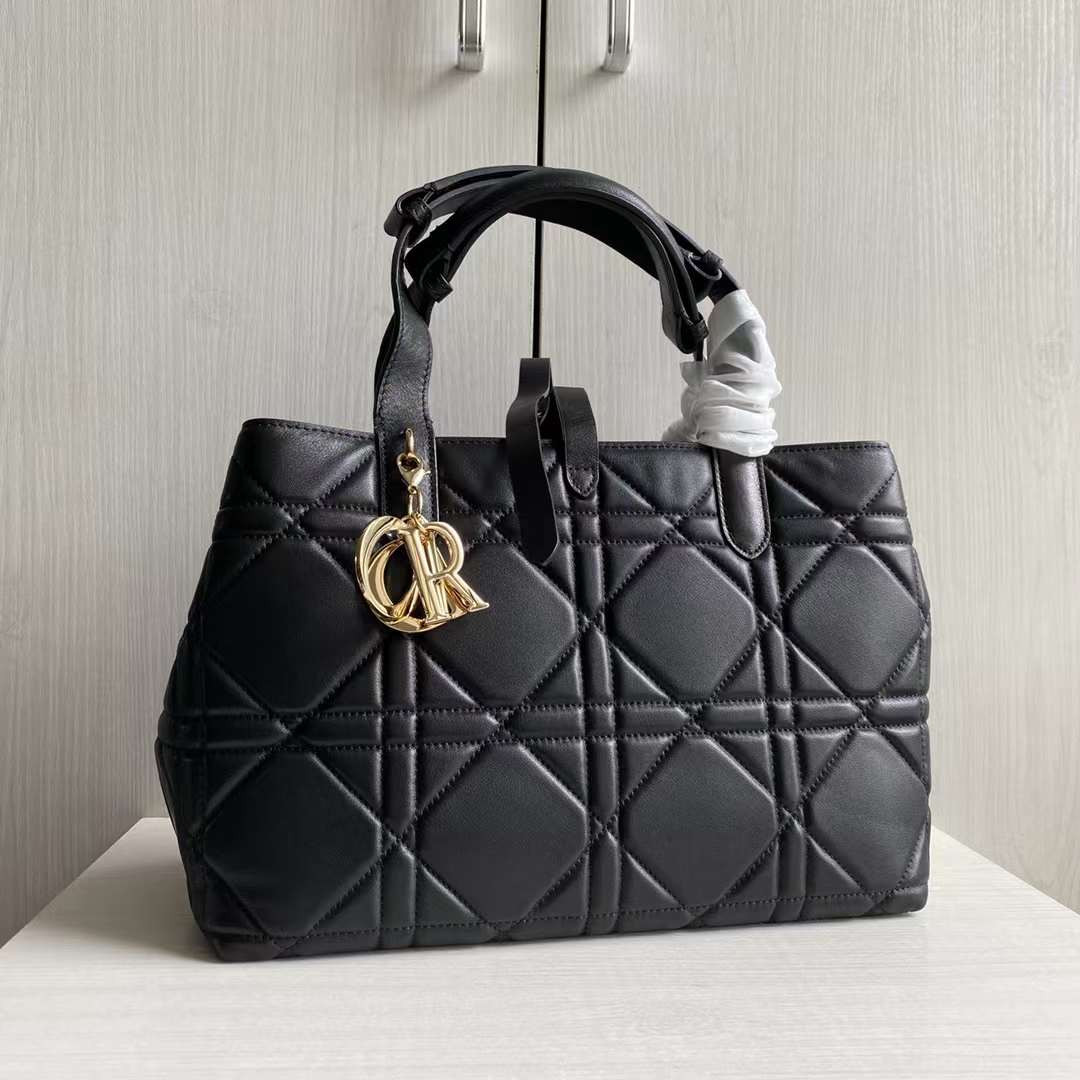 D*or 95-22 top handbags-36*30cm