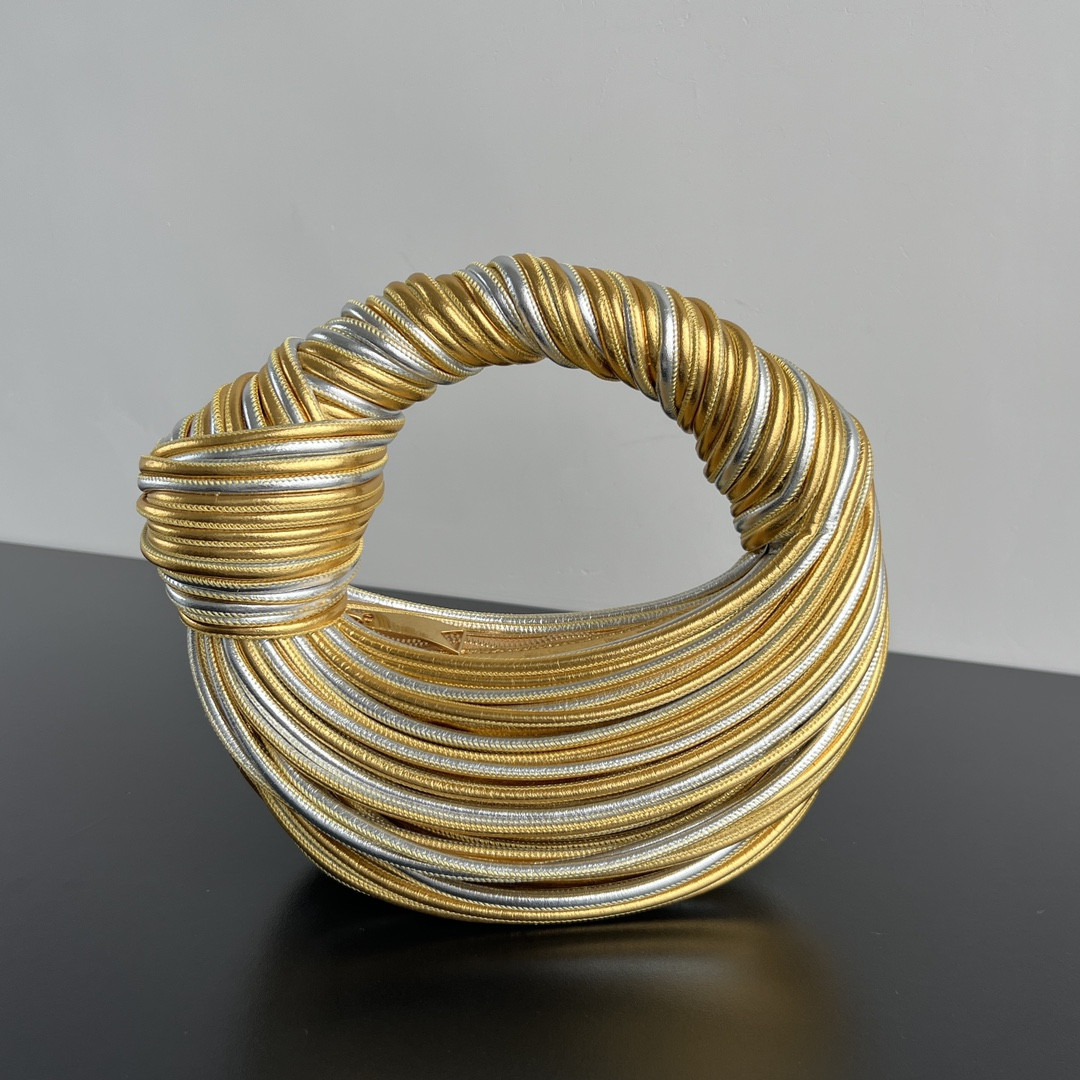 B0tt*ga jodie-28x23x8cm