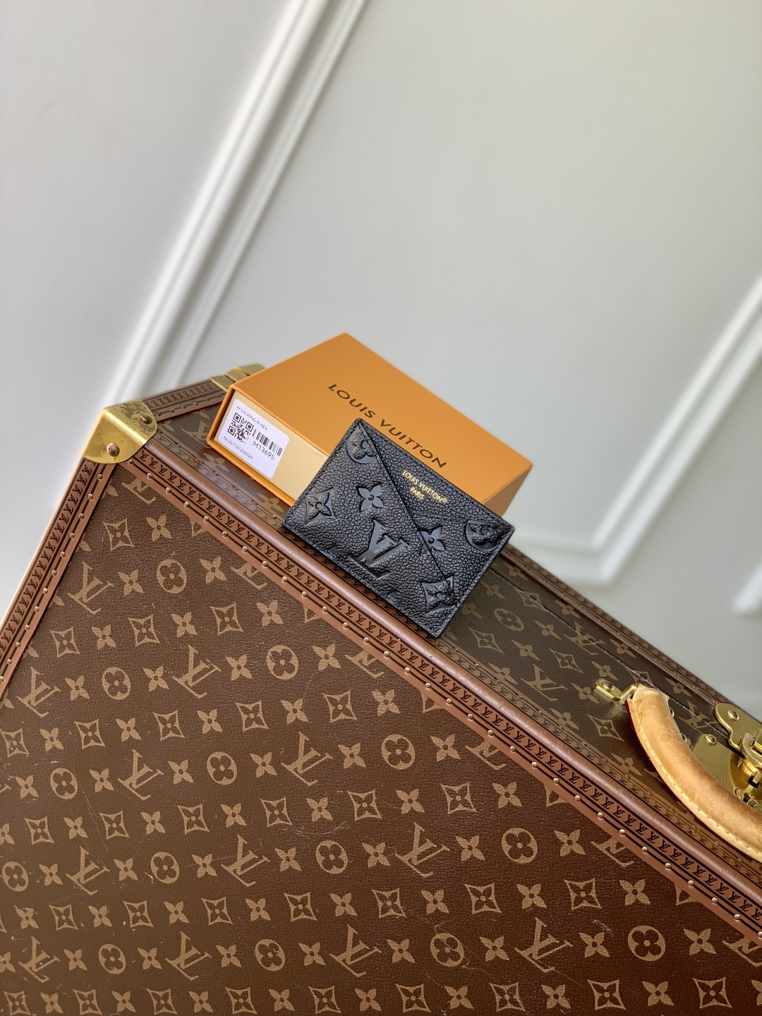 l0vis Vvtt0n criss-cross holder-10×7×0.25cm