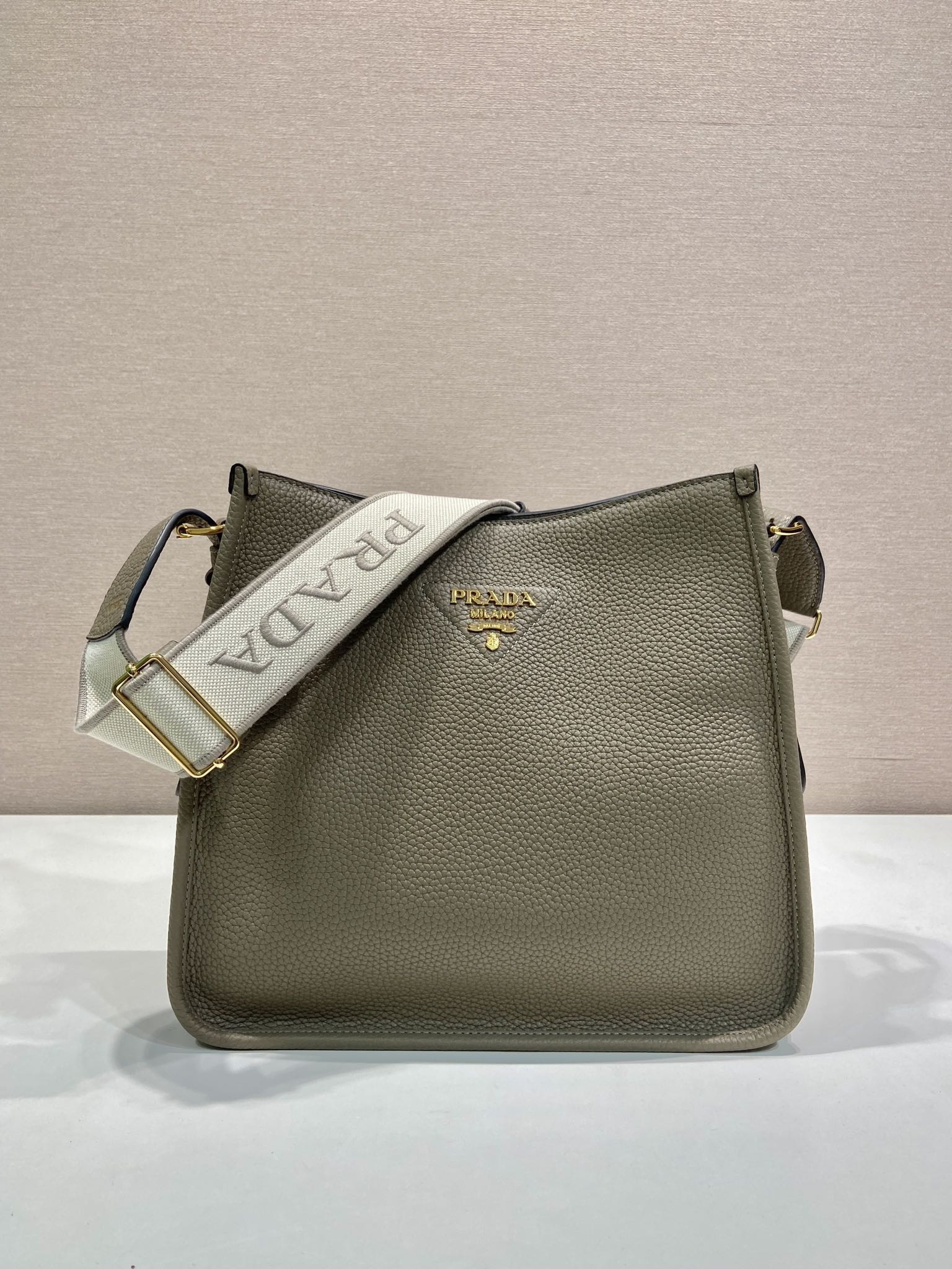 Pra*a 1BC073 Tote-30*28*12CM