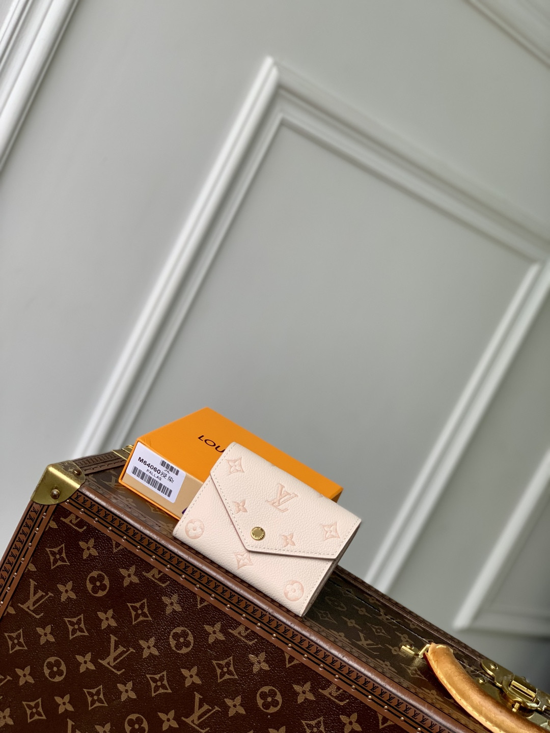 l0vis Vvtt0n monogram empreinte wallet-12 x 9.5 x 2.5cm