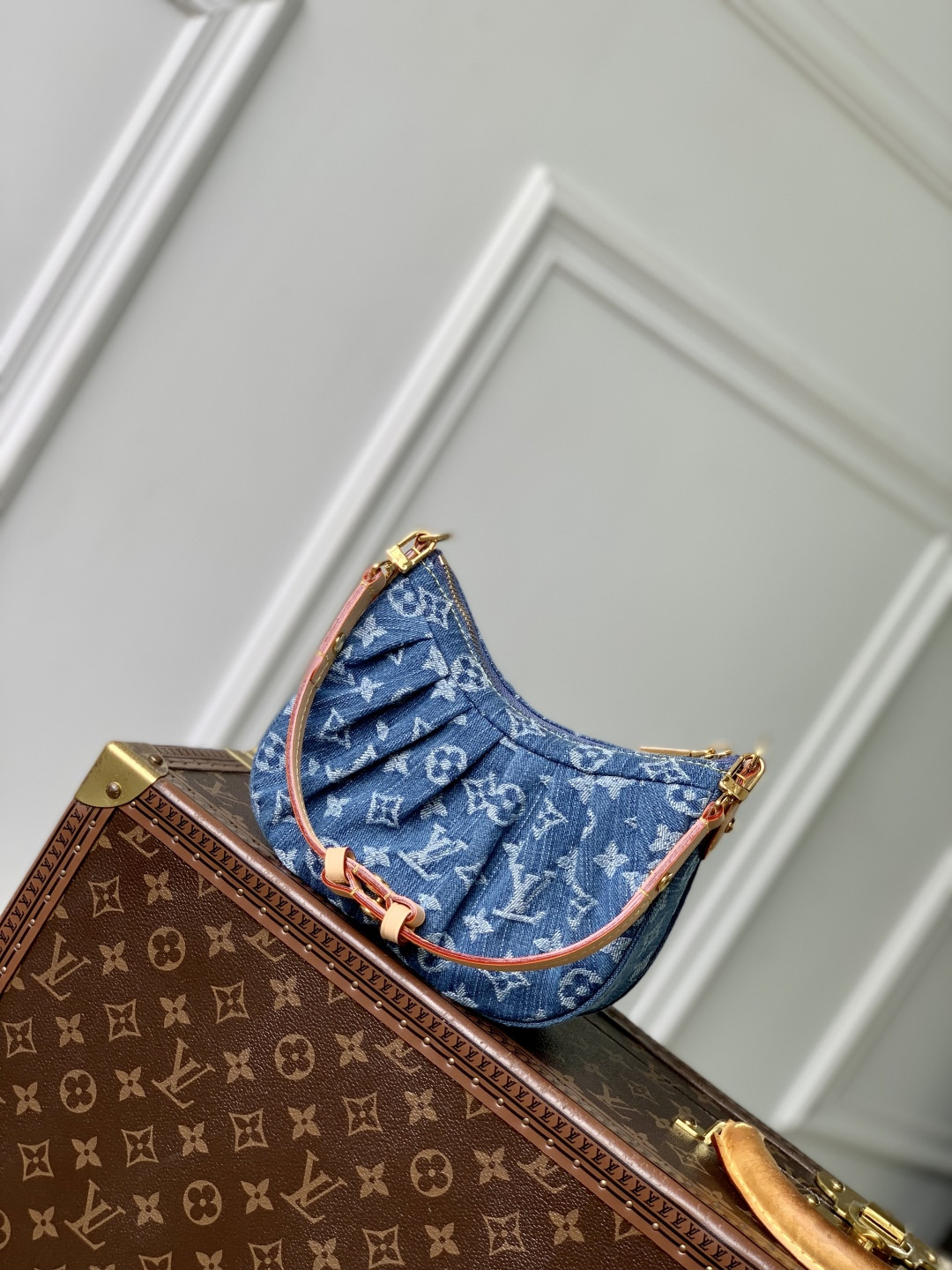 l0vis Vvtt0n pochette valley bag-15 x 7 x 21cm