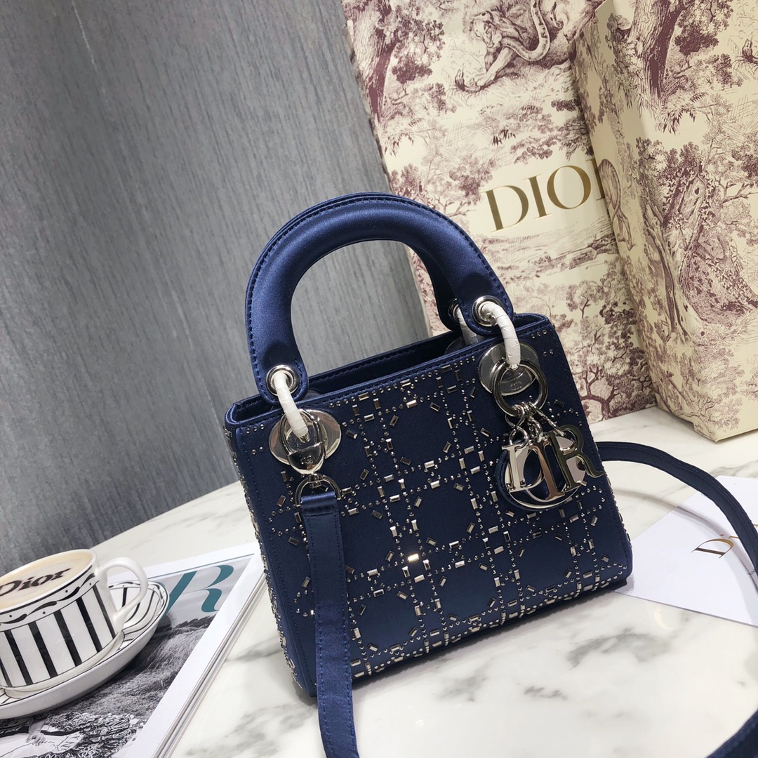 lady D*or mini-17*15*8cm