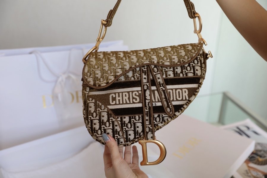 D*or saddle bag-25.5 x 20 x 6.5cm