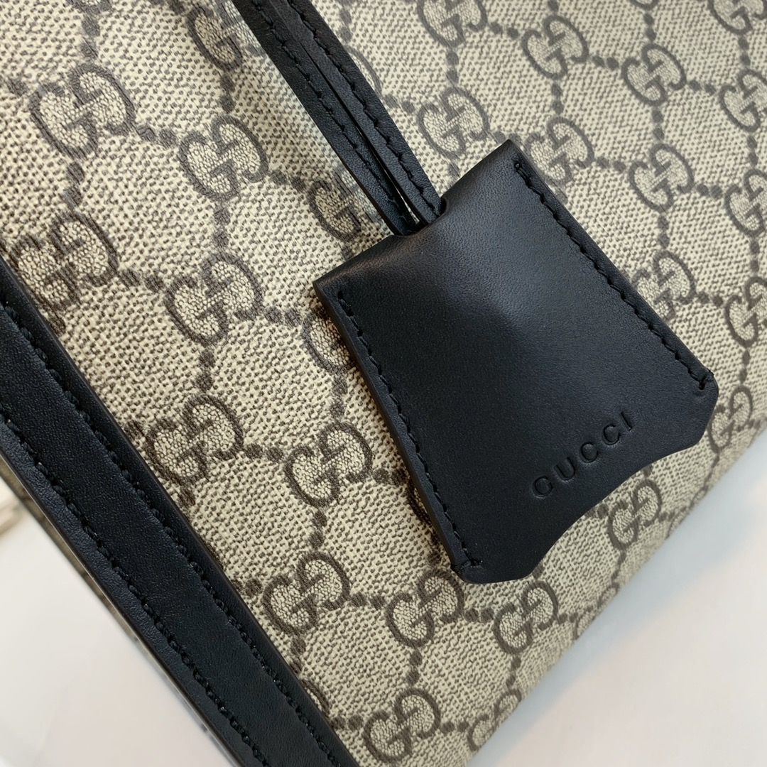 G*u*i padlock bag-35x23x14cm