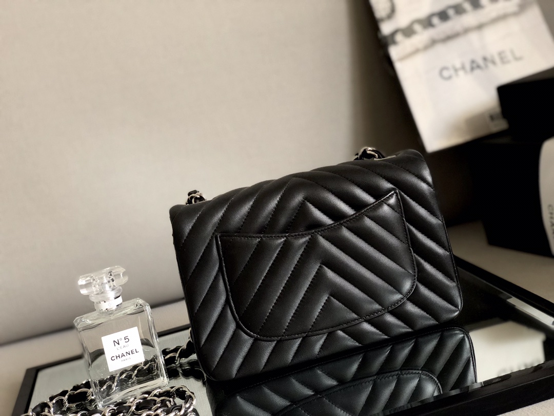 Ch@nel Flap Bag-Lambskin-Silver Hardware-20CM