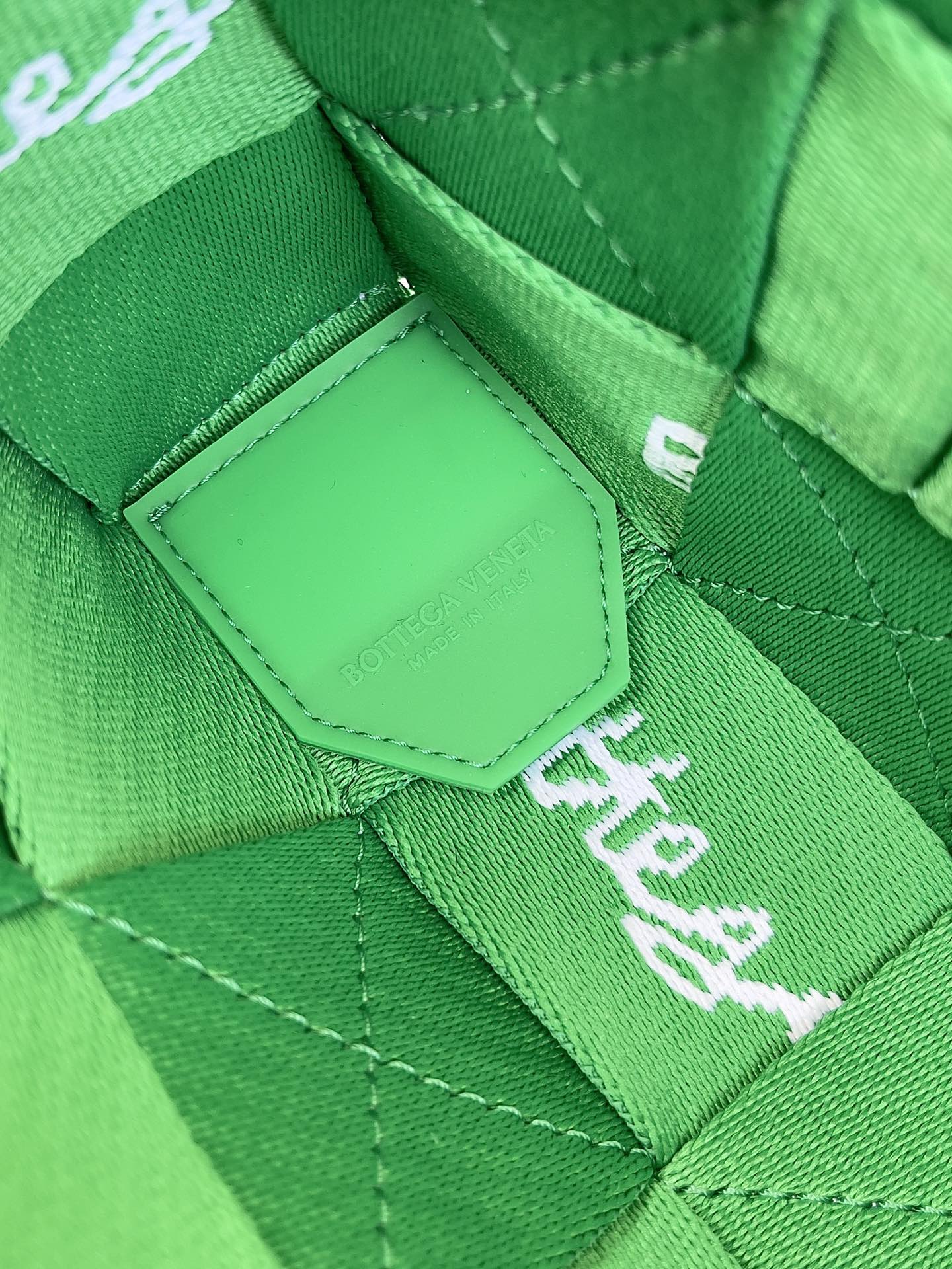 bo*te*ga Ve*ne*ta webbing crossbody bag-25*15*5cm