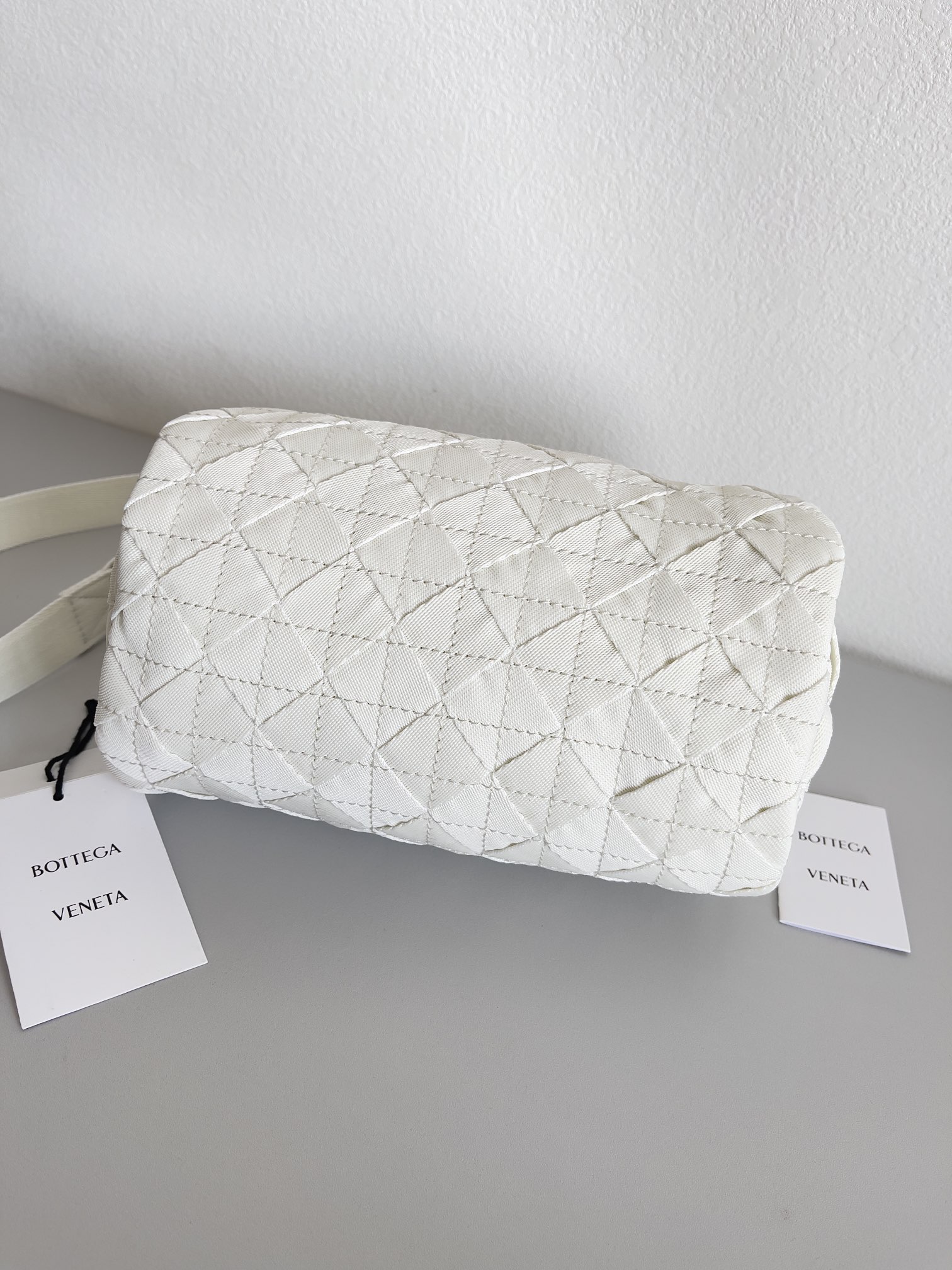 bo*te*ga Ve*ne*ta webbing crossbody bag-26*15*15cm