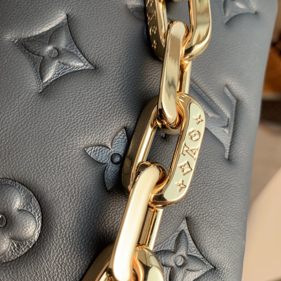 l0*is V*t0n mini coussion-13×4×10cm