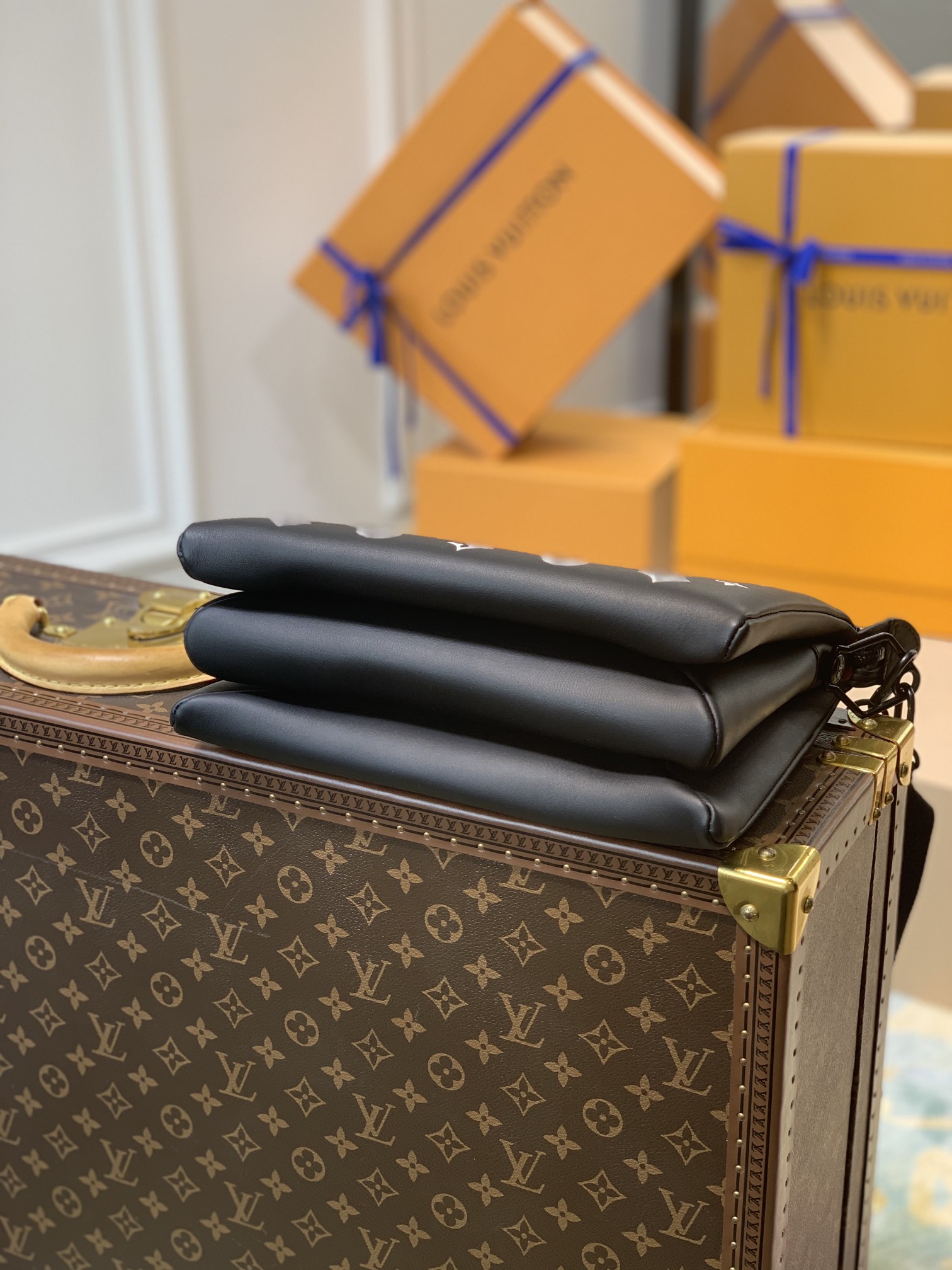 l0*is V*t0n coussin handbags-26*20*12cm