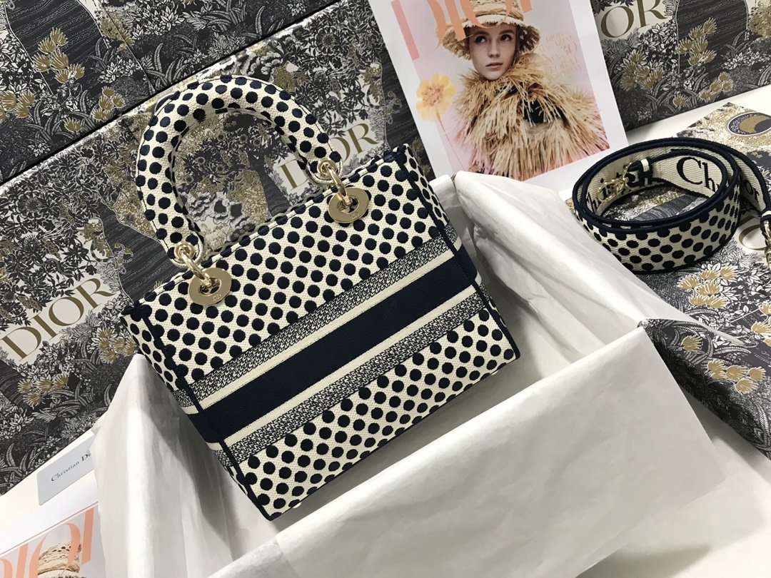 lady D*or handle bag-24cm