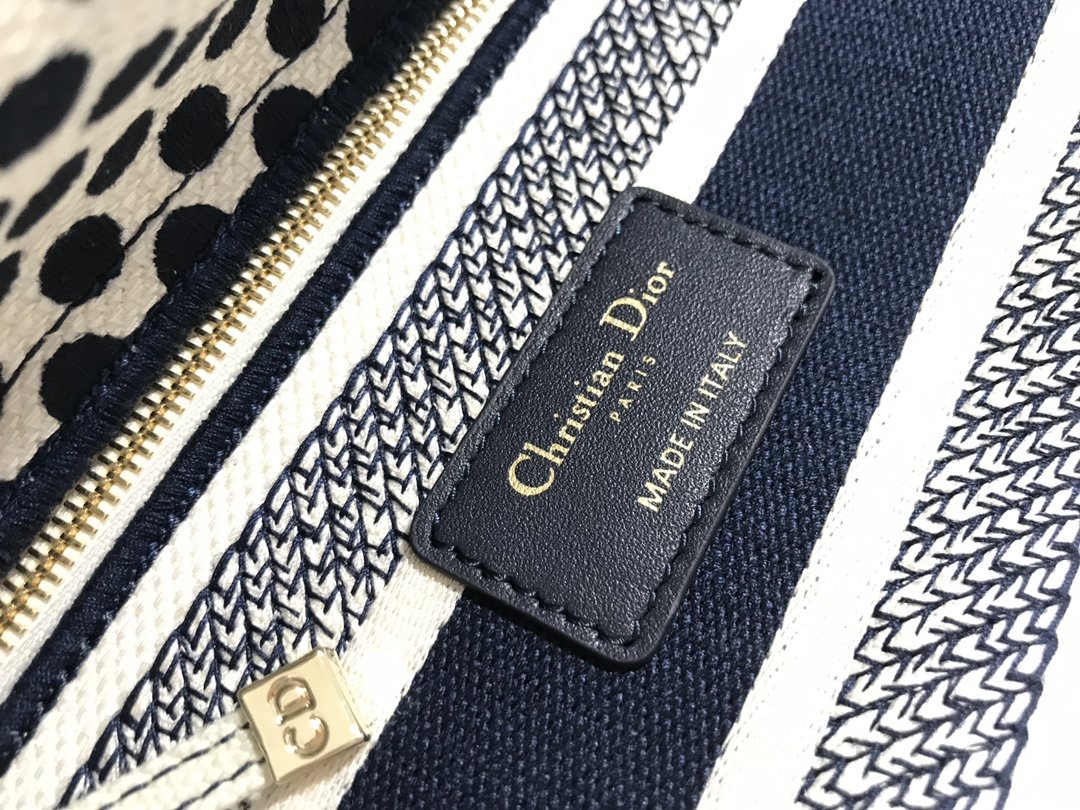 lady D*or handle bag-24cm