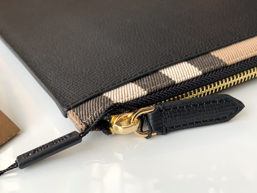 B**rry wallet-30 x 20 cm