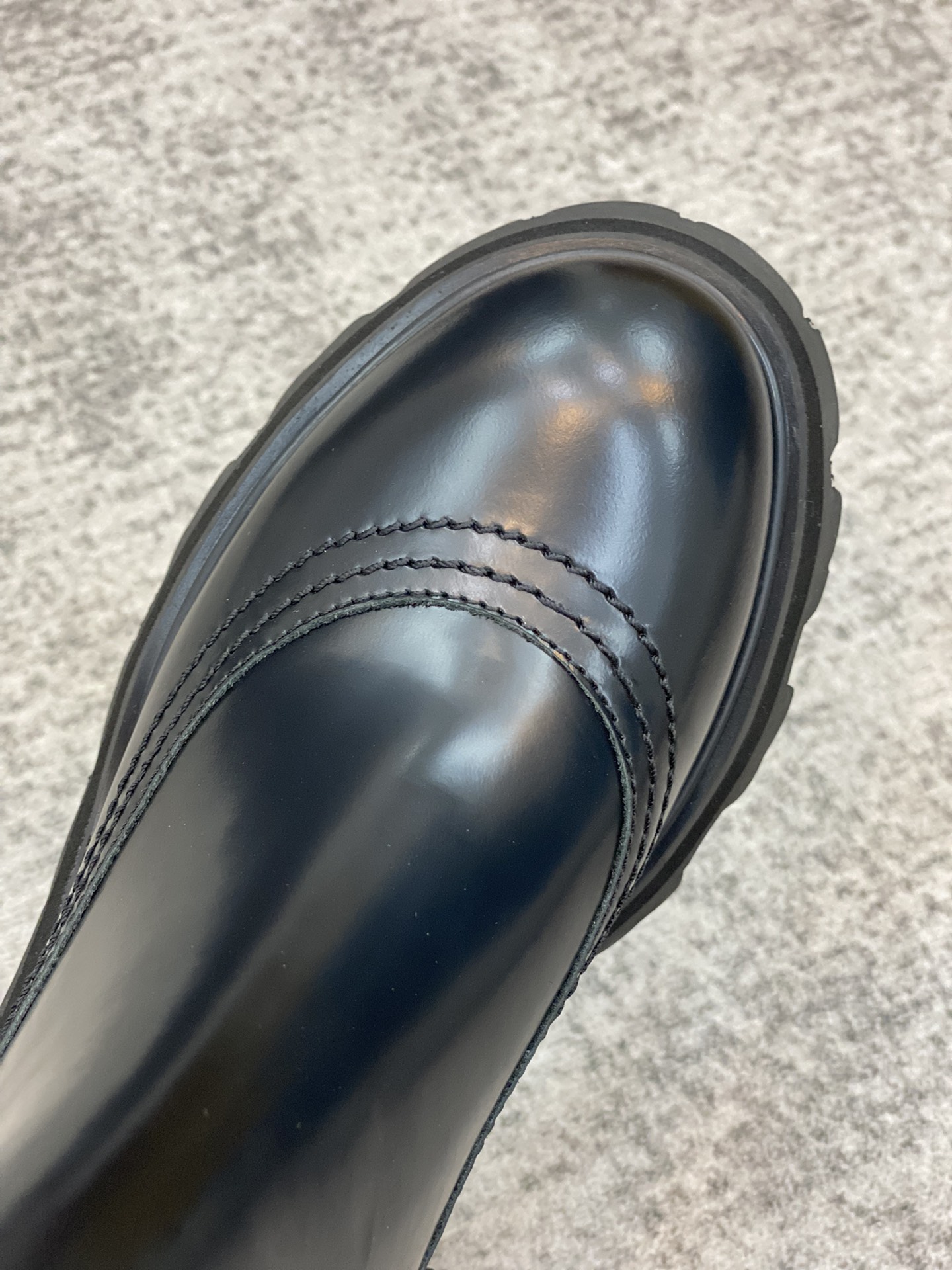 A1exa*der m*q*en boots