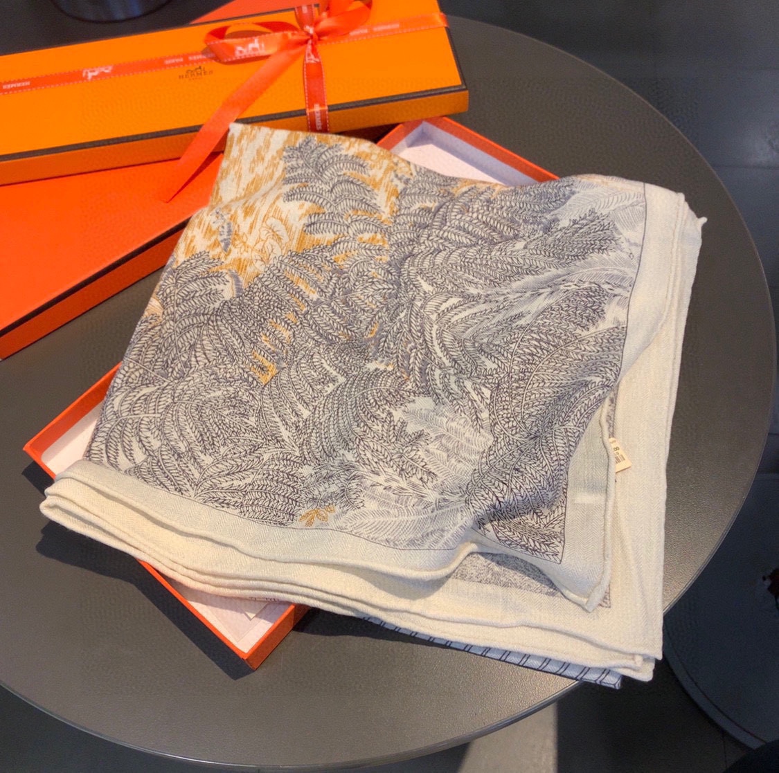 H**mes square towel-140*140cm