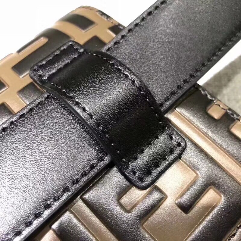 F**di peekabootote-18*10*4cm