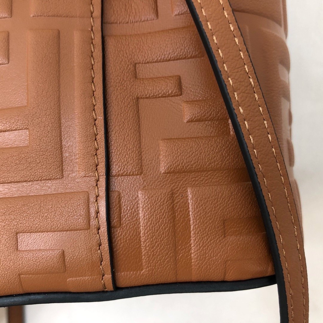 F**di mini mon tresor bag -12x18x10cm