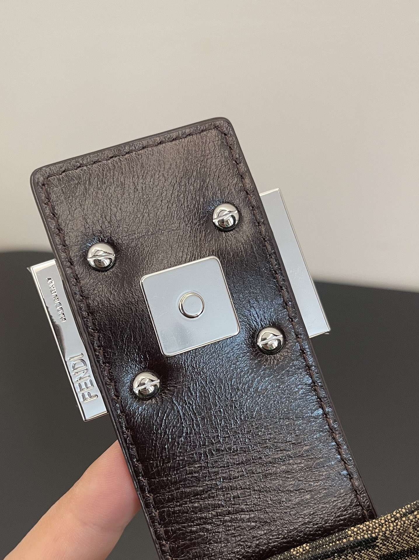 F**di small baguette bag-20x15x9cm