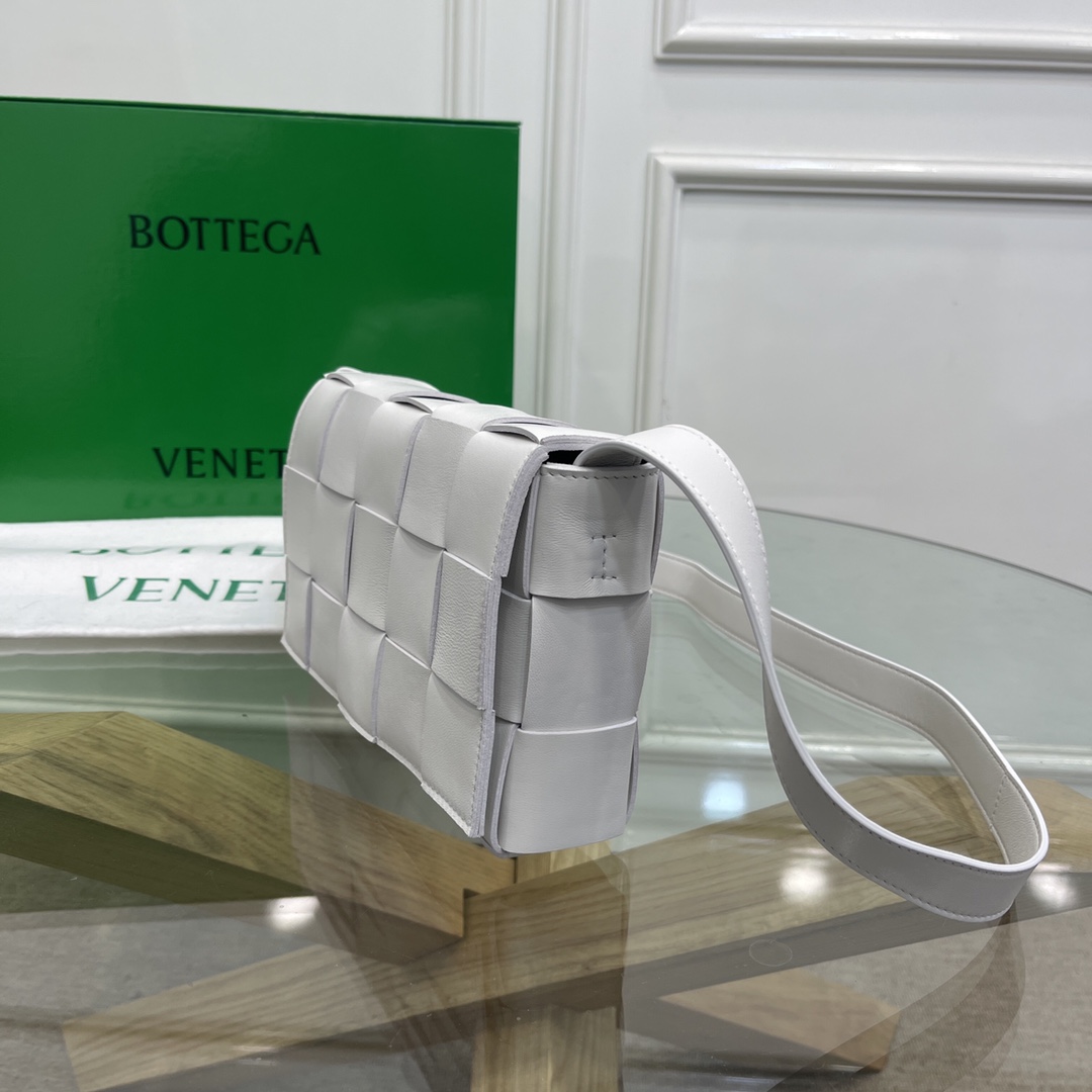 bo*te*ga Ve*ne*ta crossbody bag-23*15*6cm