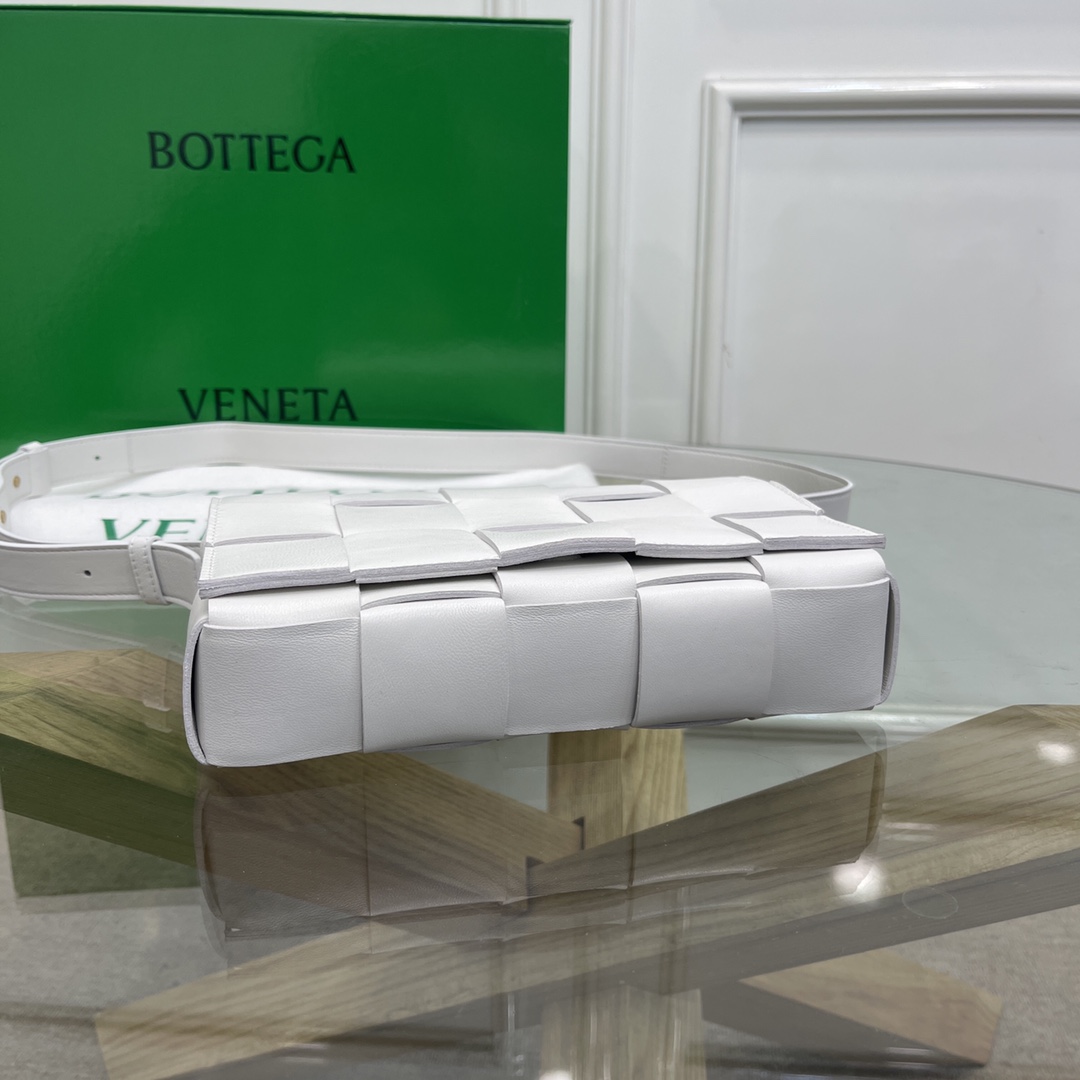 bo*te*ga Ve*ne*ta crossbody bag-23*15*6cm