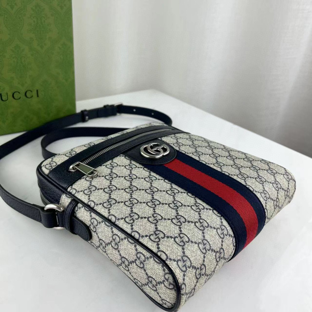 g*u*i gg S*p*e bag-23*24*5.5cm