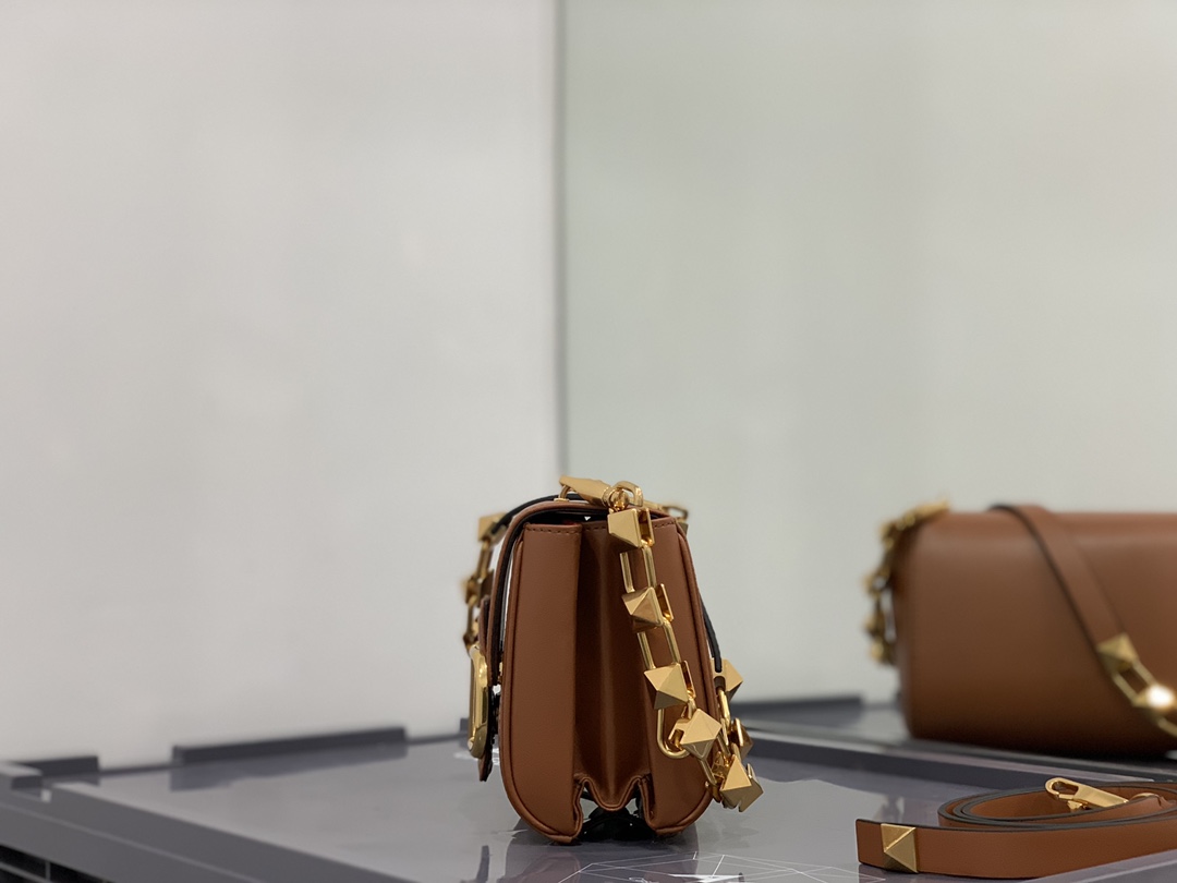 Va1e*ntin0 handbags-20*15*7cm