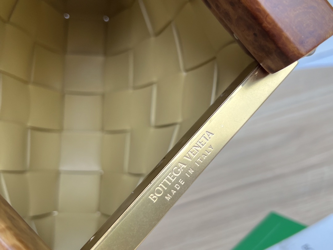 Bo*te*ga nappa pouch-28*26*5cm