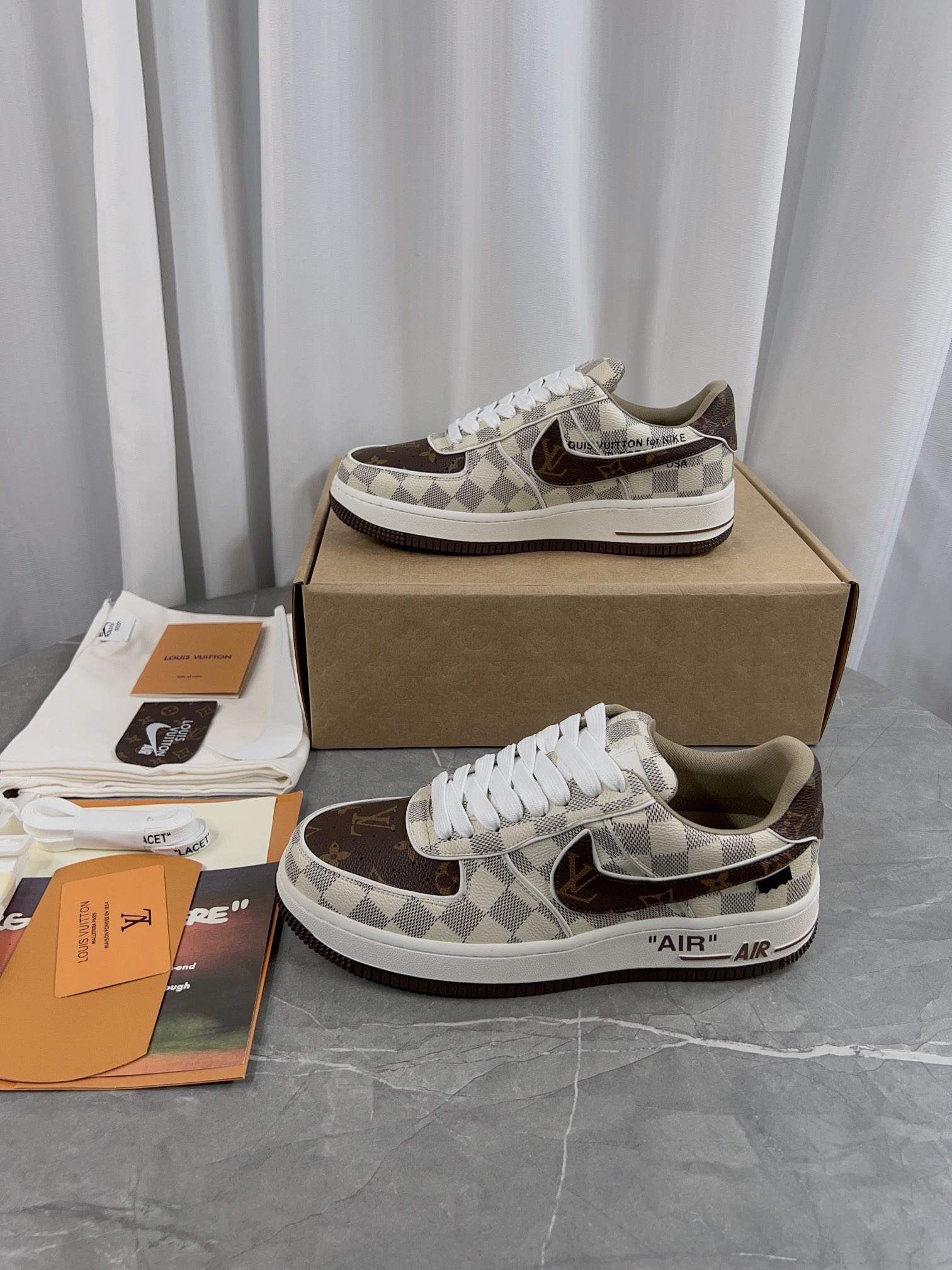 l0vis Vvtt0n sneaker