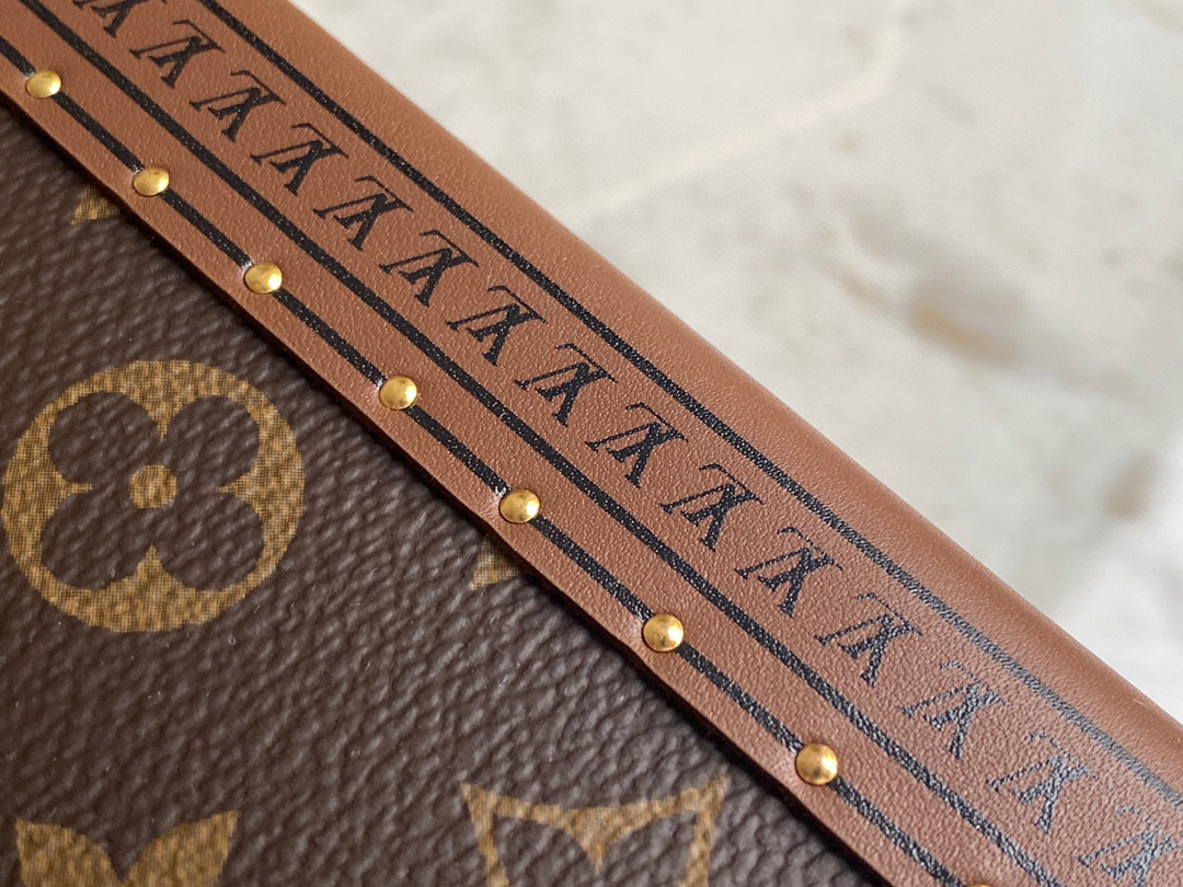 l0*is V*t0n jewelry box-m20040-23*11*23cm