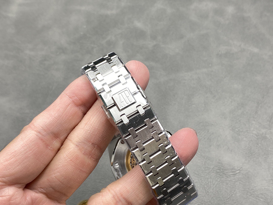 audemars p1g*et royal oak double Ba1an*e wheel openworked