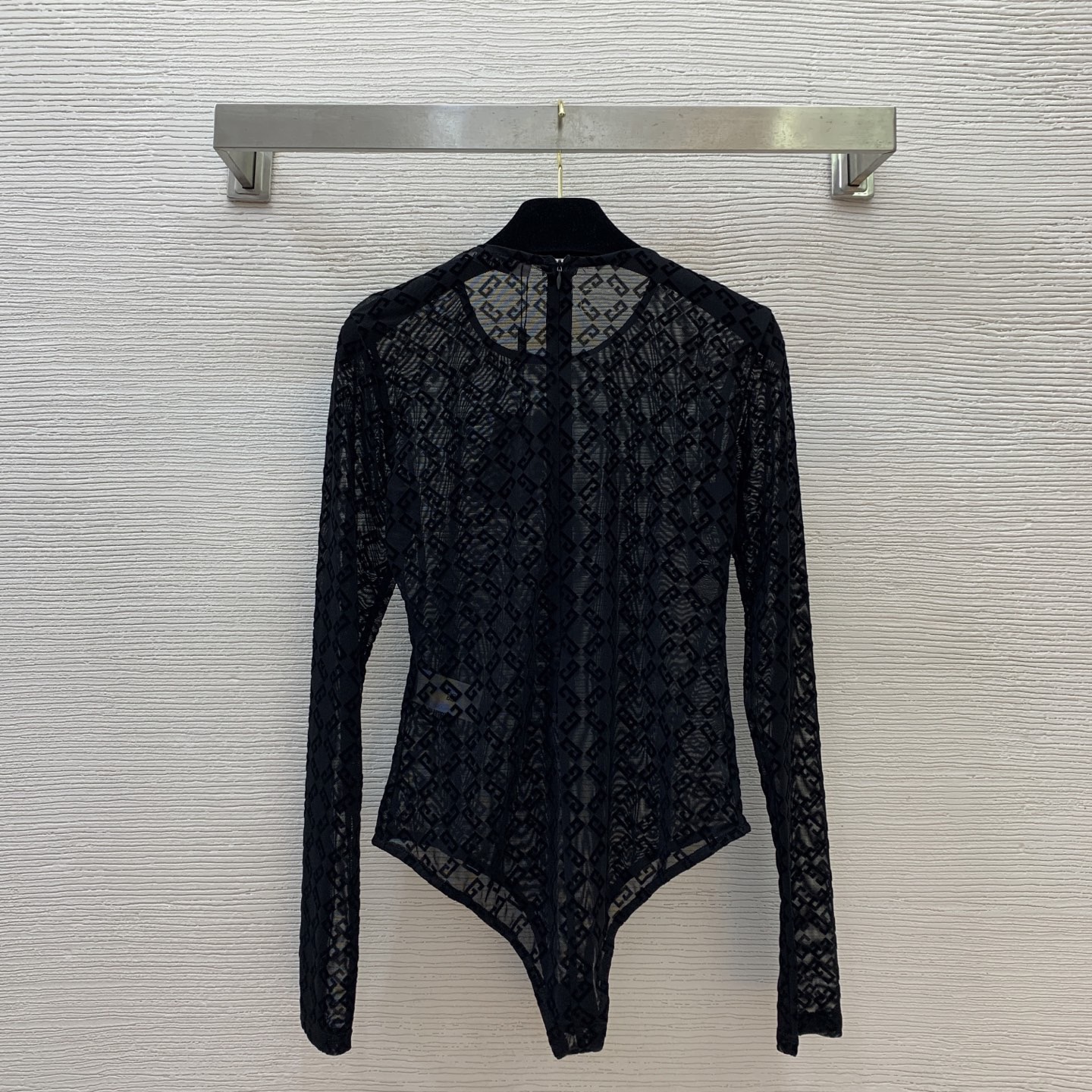 G1uenchy logo-flocked body