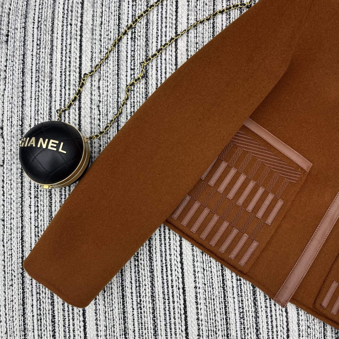 h**me5 double-Fa*ed wool and cashmere coat