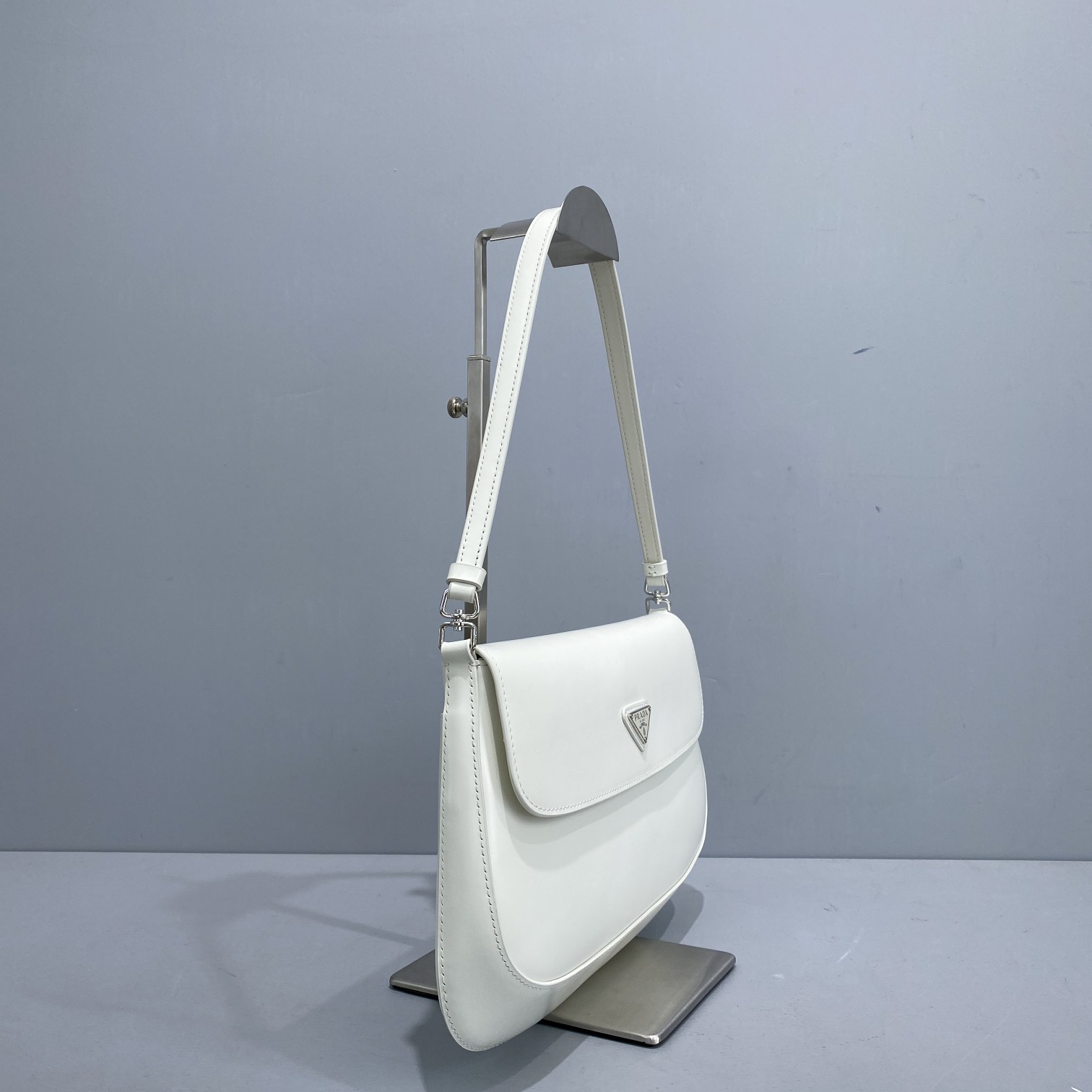 Pra*a cleo handbags-patent leather-30x18.5x4cm