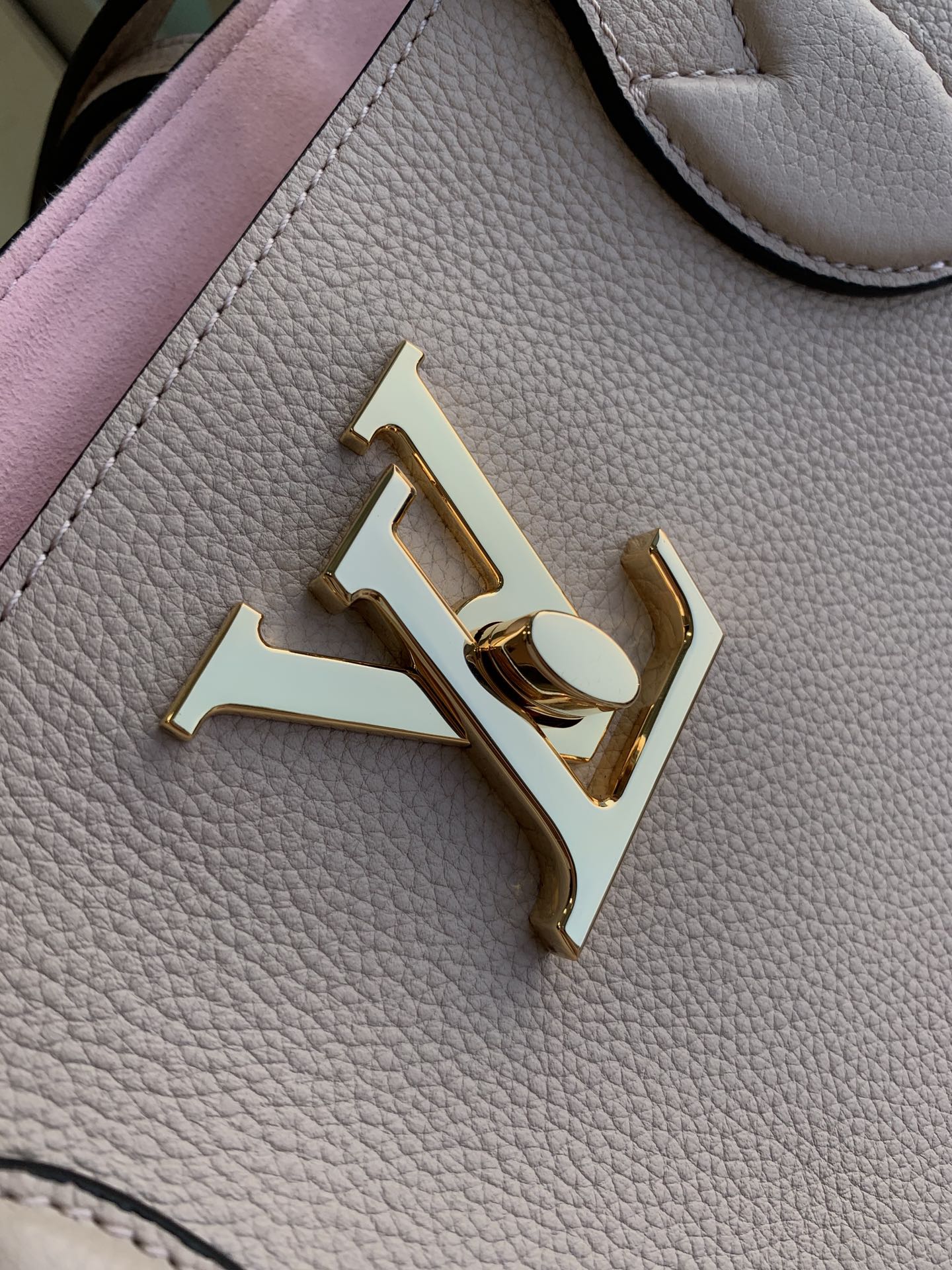 l0*is V*t0n lockme handbags m57345-42*28*15cm