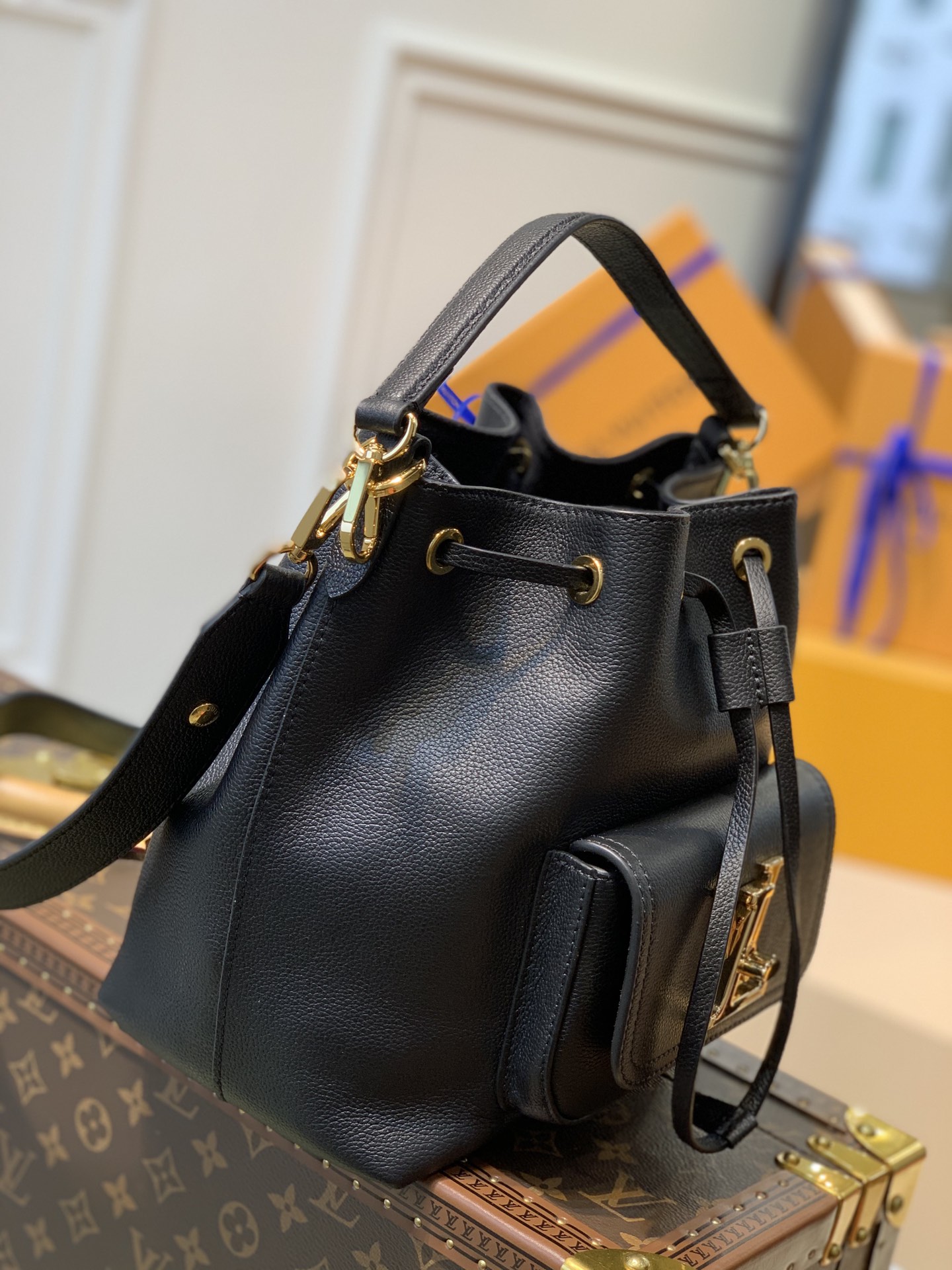 l0*is V*t0n lockme bucket-20*13*22cm