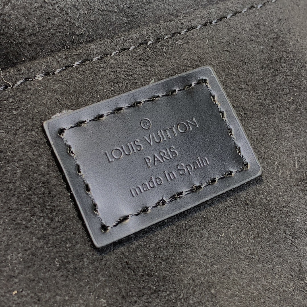 l0*is V*t0n petie sac plat tote-17*14*5.5cm