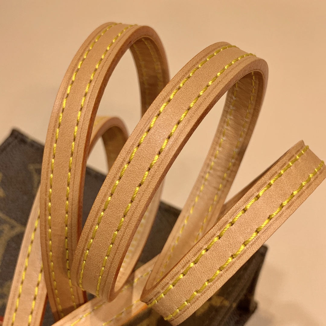 l0*is V*t0n petie sac plat tote-17*14*5.5cm