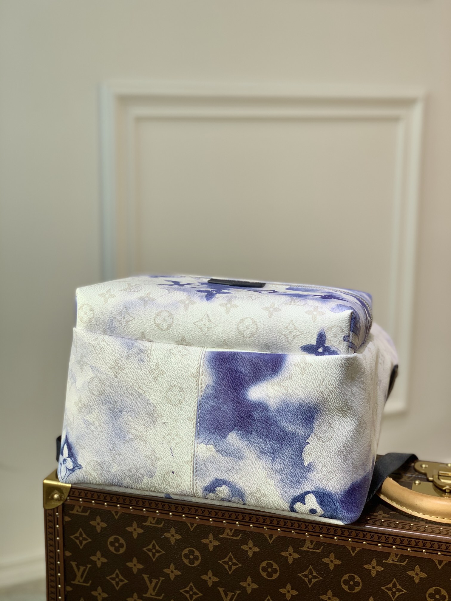 l0*is V*t0n discovery backpsck-37*40*20 cm