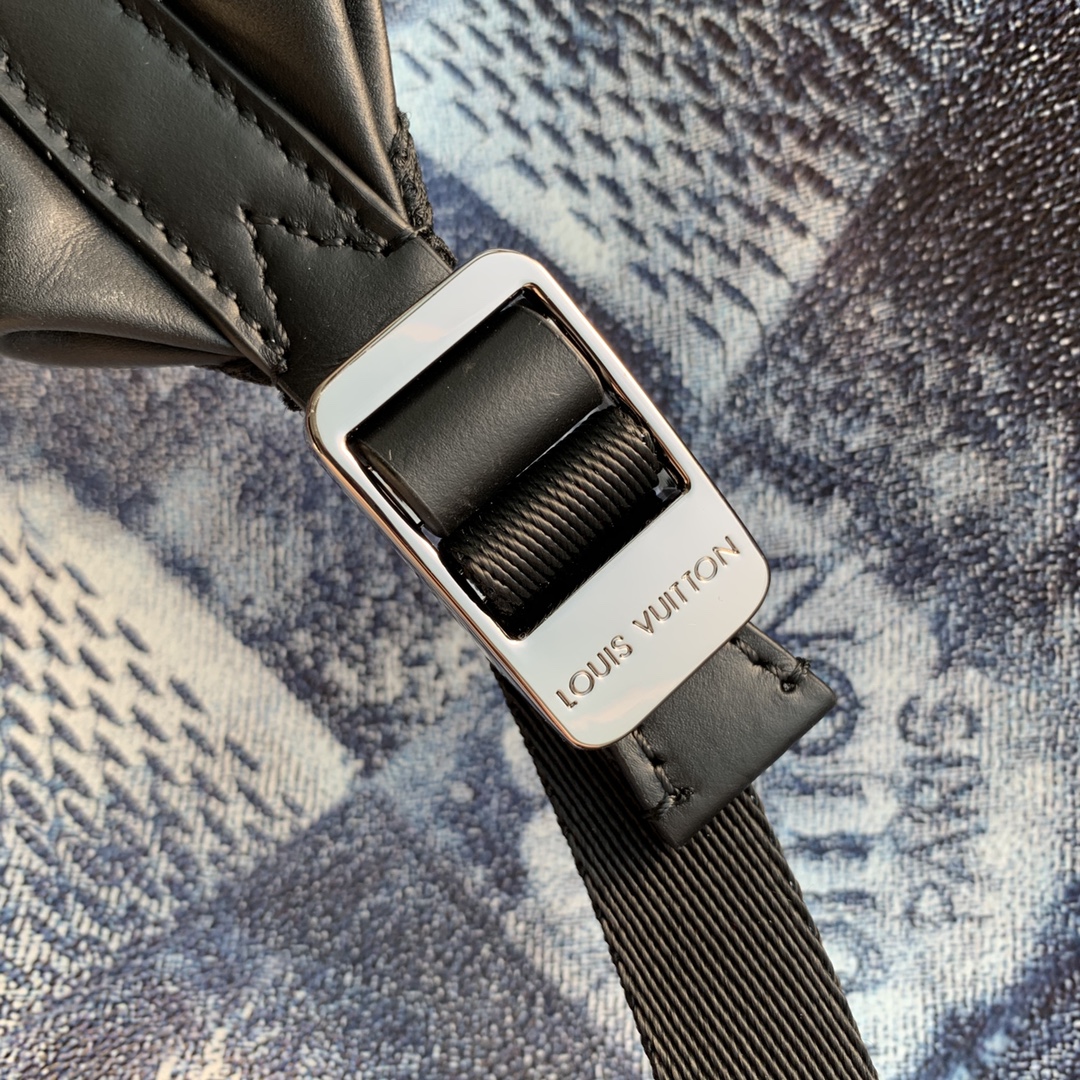 l0*is V*t0n discovery backpsck-37*40*20 cm