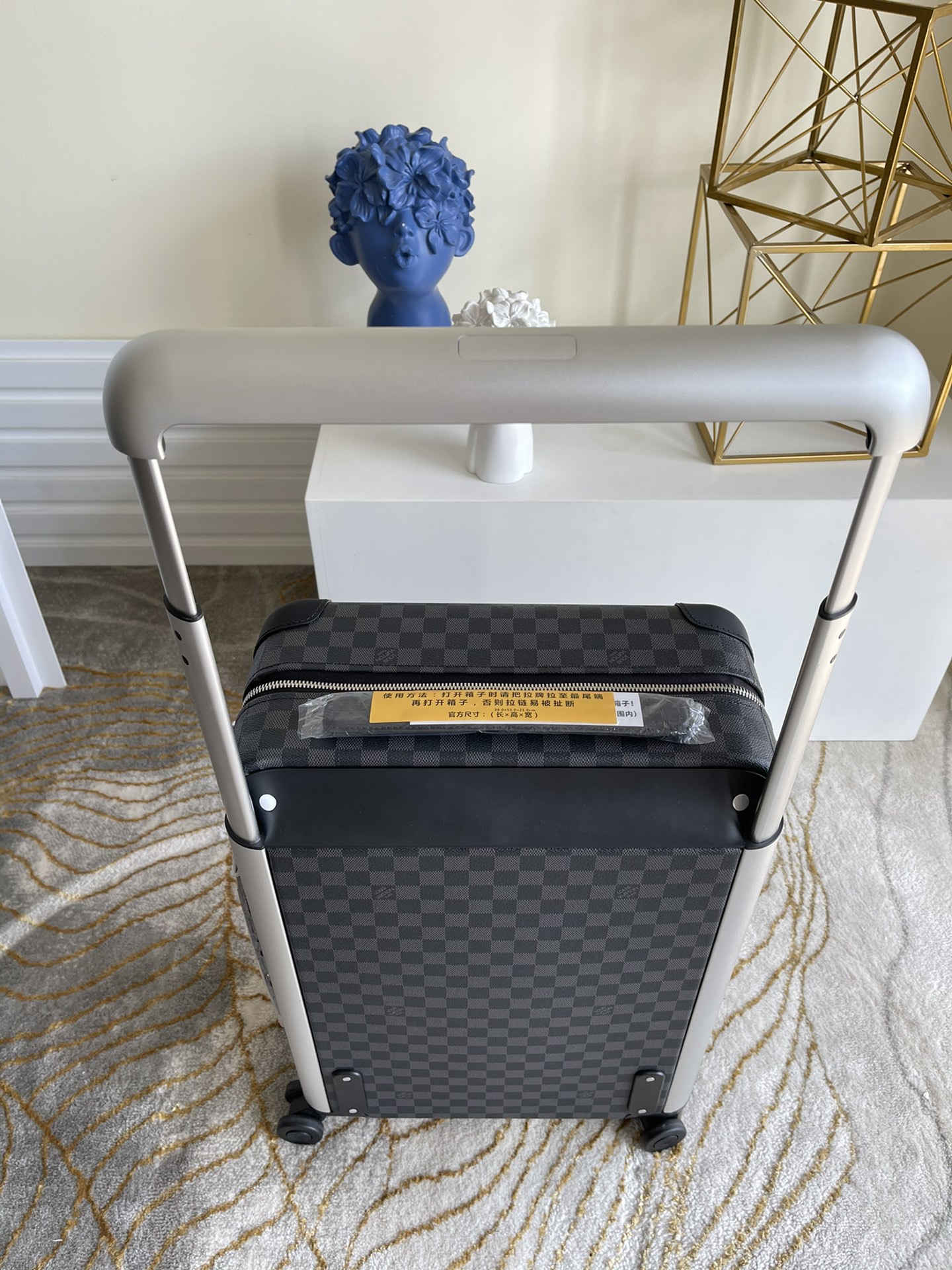 l0*is V*t0n horizon 55-38*55*21cm