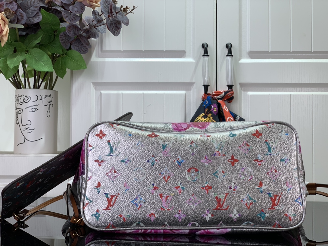 l0*is V*t0n neverfull m46102-32*29*17cm