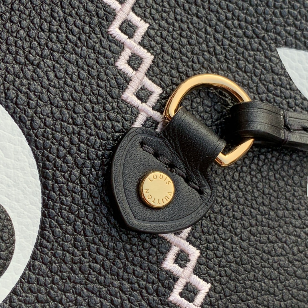 l0*is V*t0n neverfull wild at heart-32*29*17cm