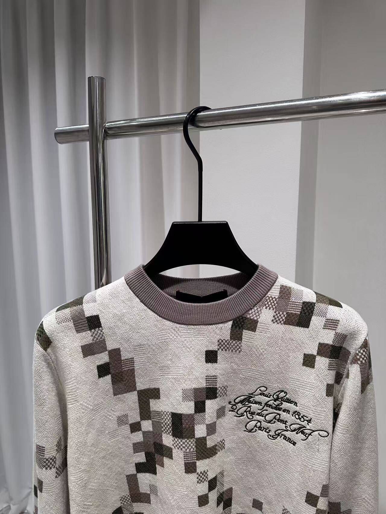 LV Sweater