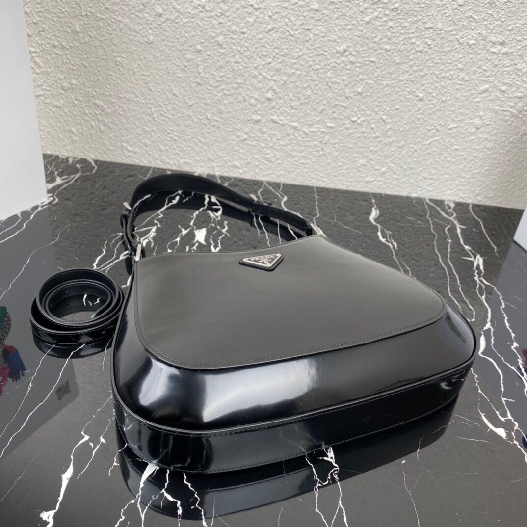 Pra*a cleo handbags-patent leather30x18.5x4cm