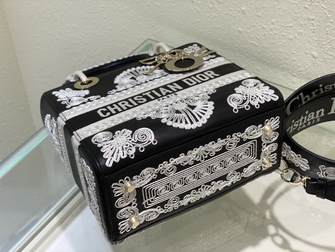 lady D*or handle bag-24cm