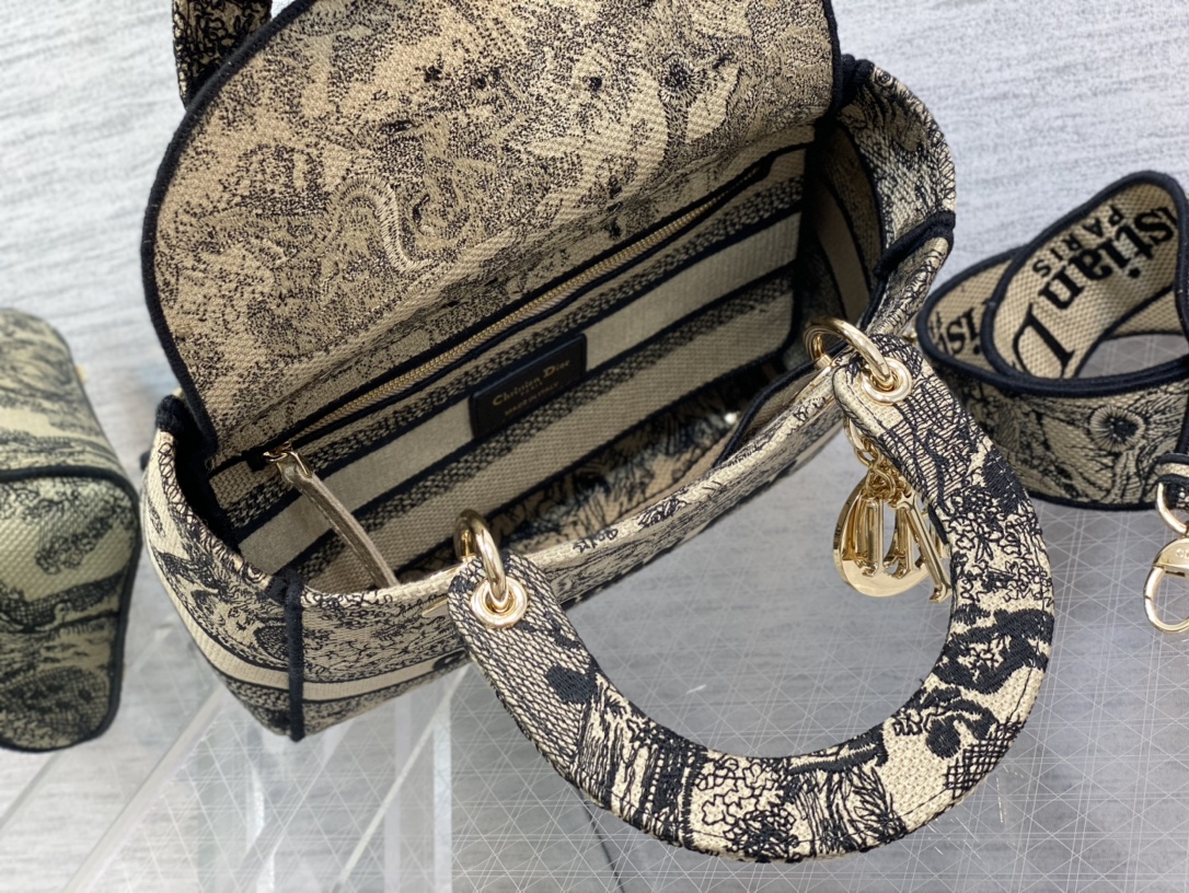 lady D*or handle bag-24cm