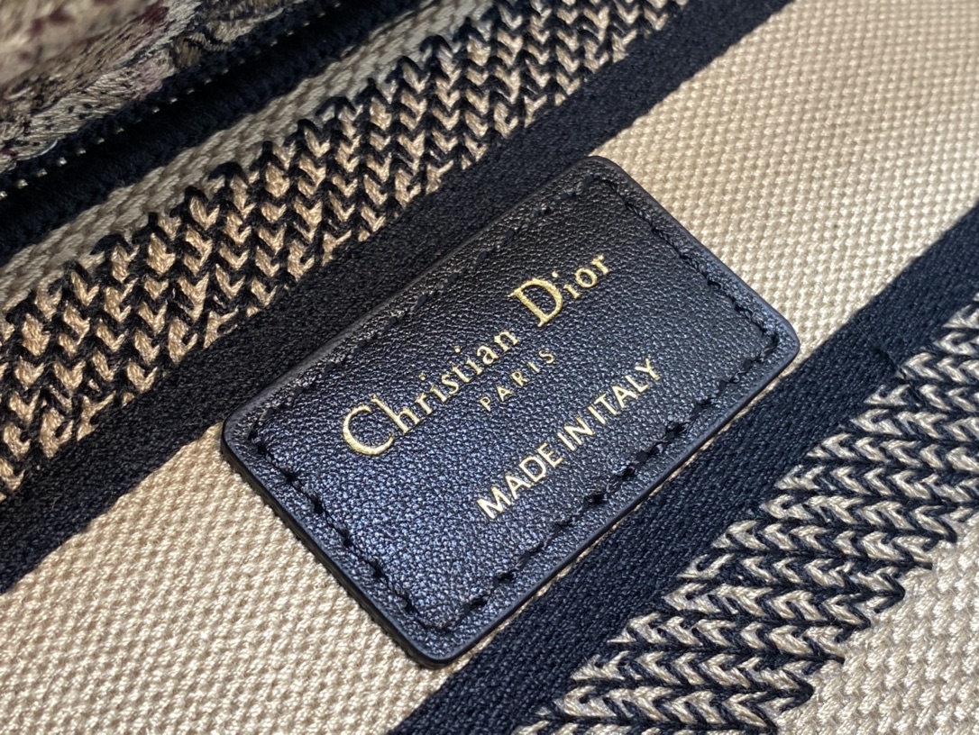 lady D*or handle bag-24cm